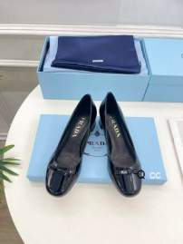 Picture of Prada Shoes _SKUPradasz35-40319082.5CMXC0404